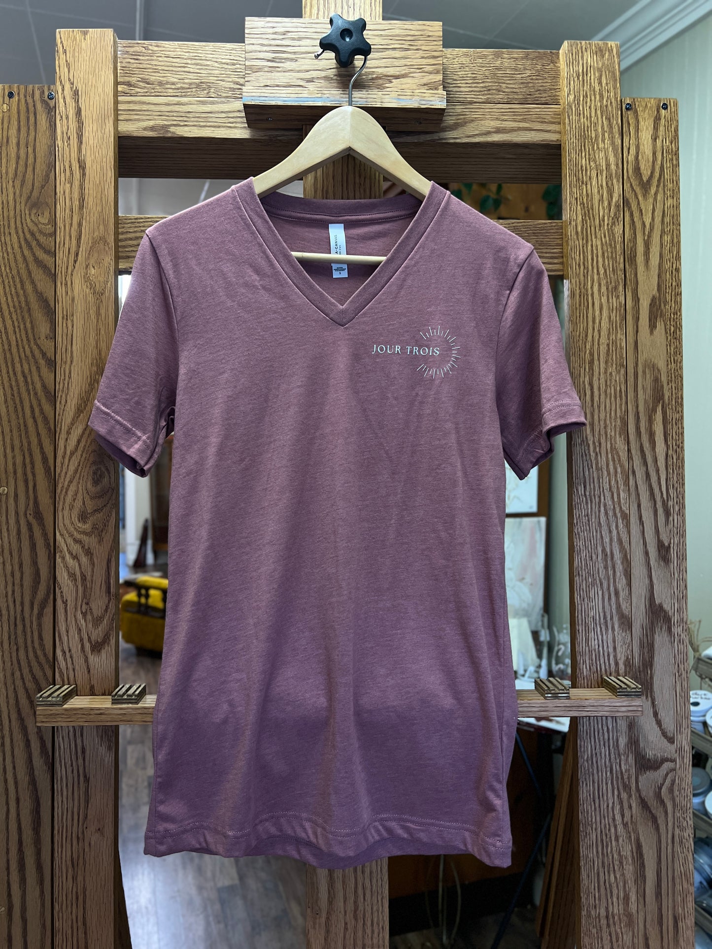 Jour Trois V-neck Tshirt