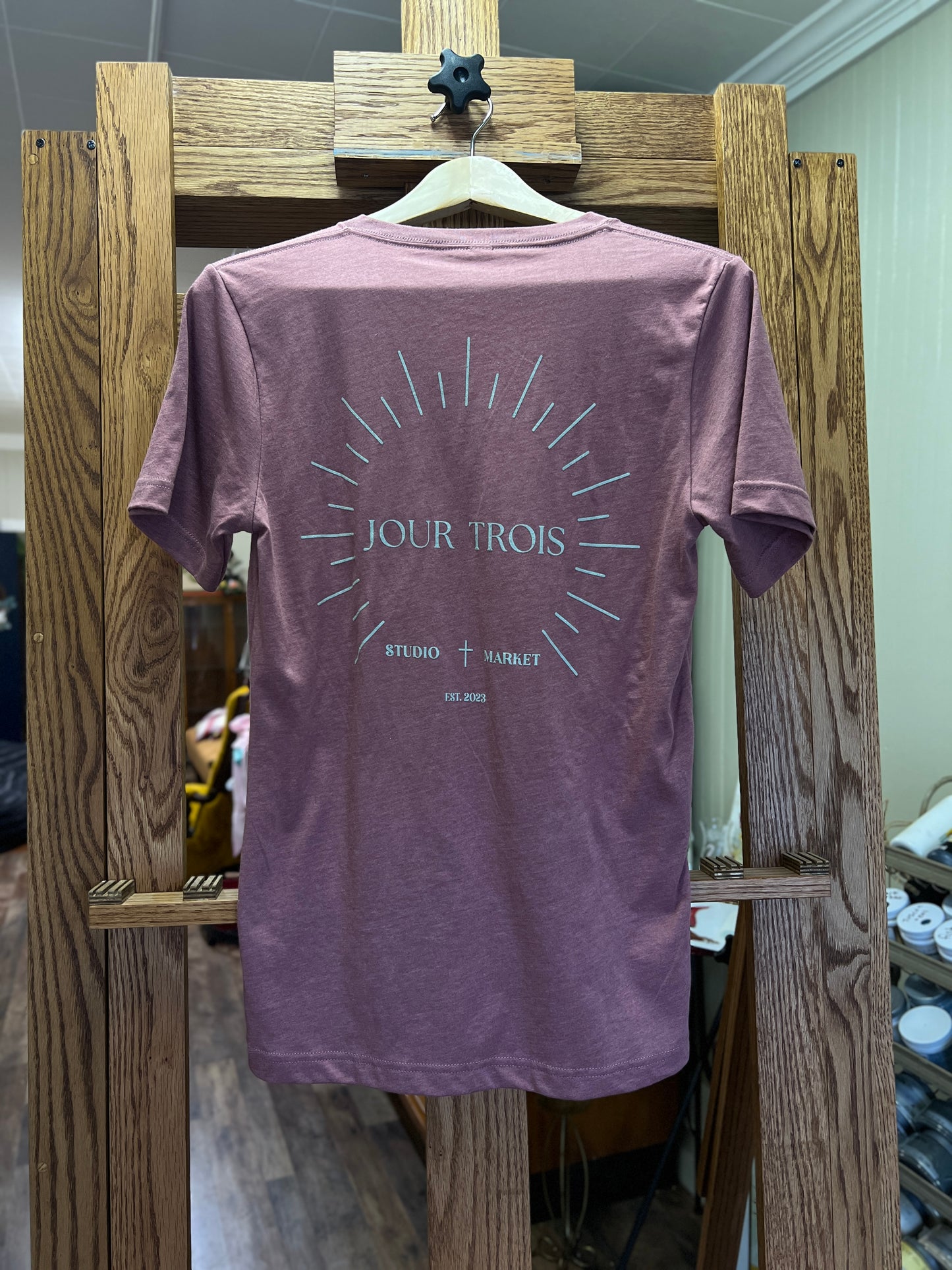 Jour Trois V-neck Tshirt