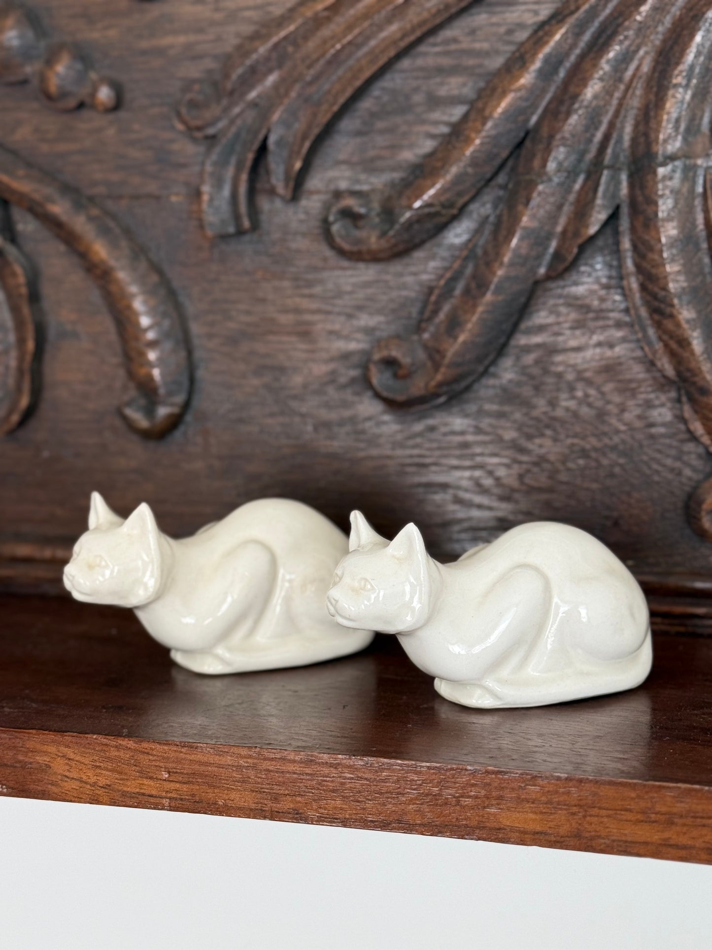 Vintage White Ceramic Cat Figurines – Set of 2 Made in Japan