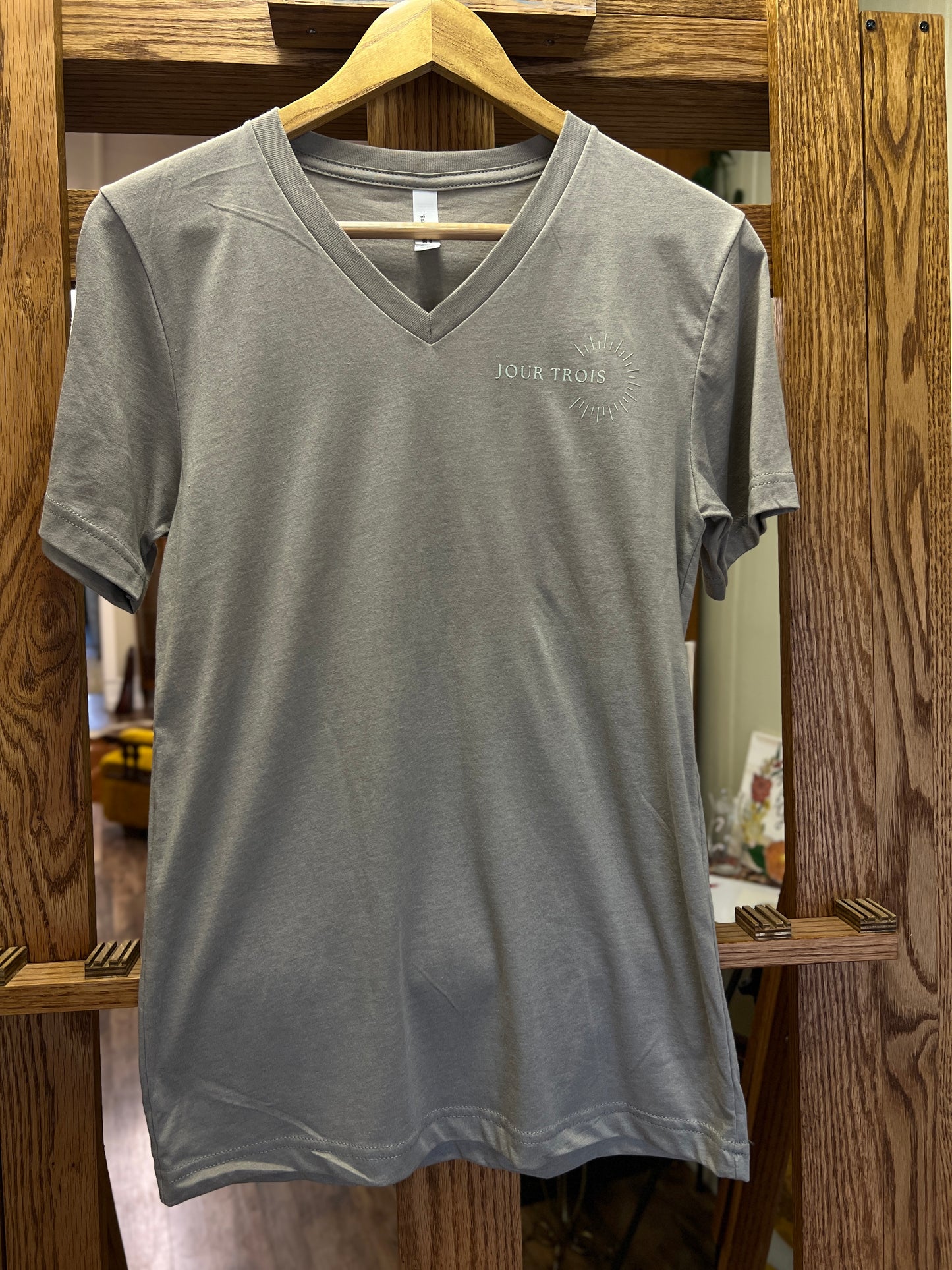 Jour Trois V-neck Tshirt